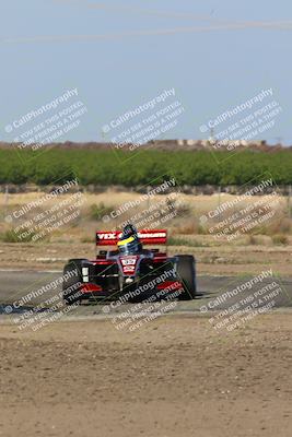 media/Apr-30-2022-CalClub SCCA (Sat) [[98b58ad398]]/Group 6/Race (Outside Grapevine)/